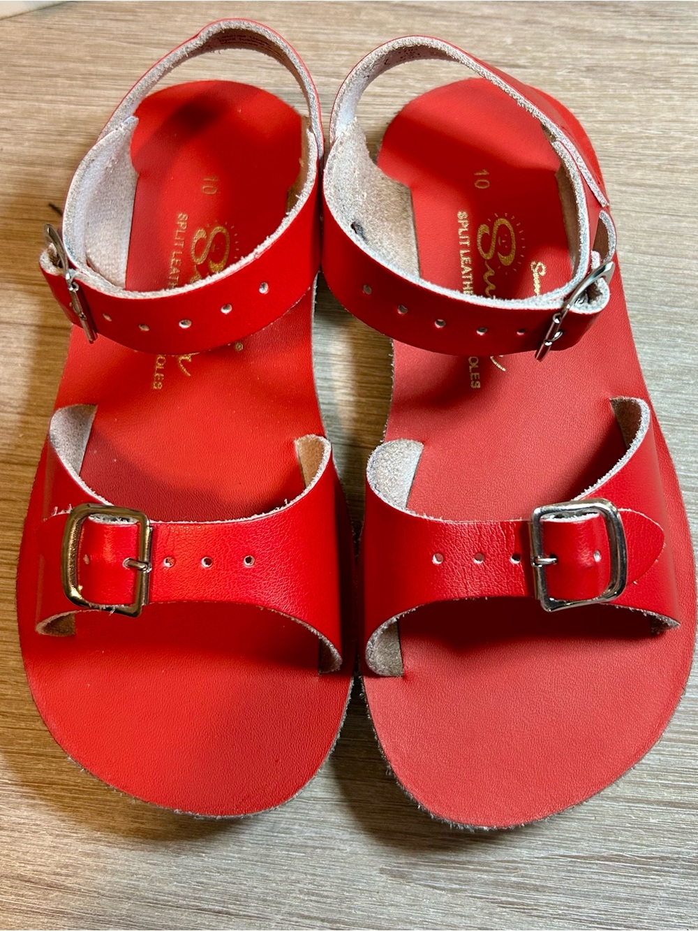 Surfer Red Toddler size 10 Sandals